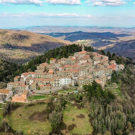 La Casina Di Pia Apartment Montieri Luaran gambar